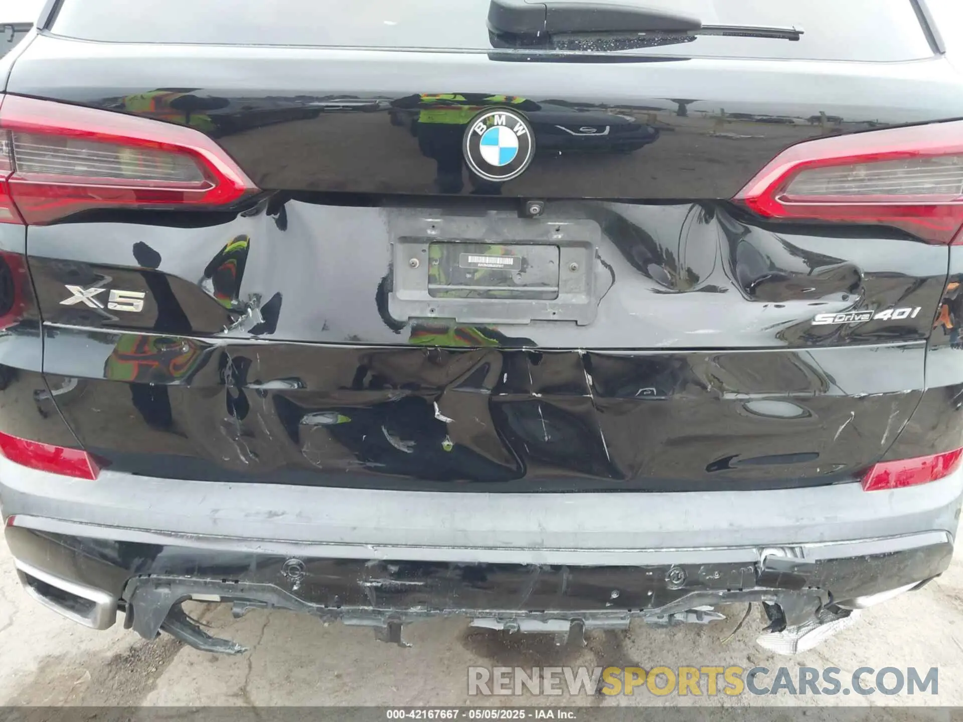 21 Photograph of a damaged car 5UXCR4C08L9C07517 BMW X5 2020