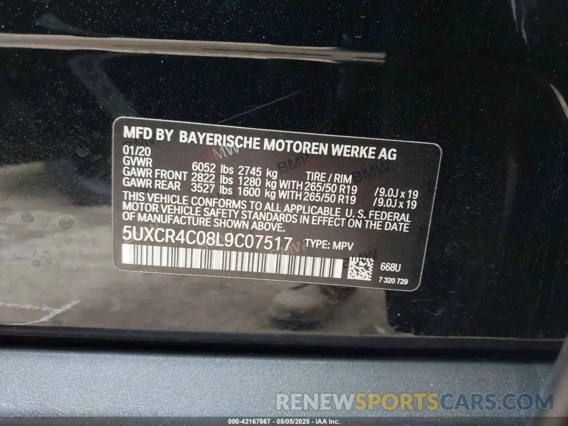 9 Photograph of a damaged car 5UXCR4C08L9C07517 BMW X5 2020