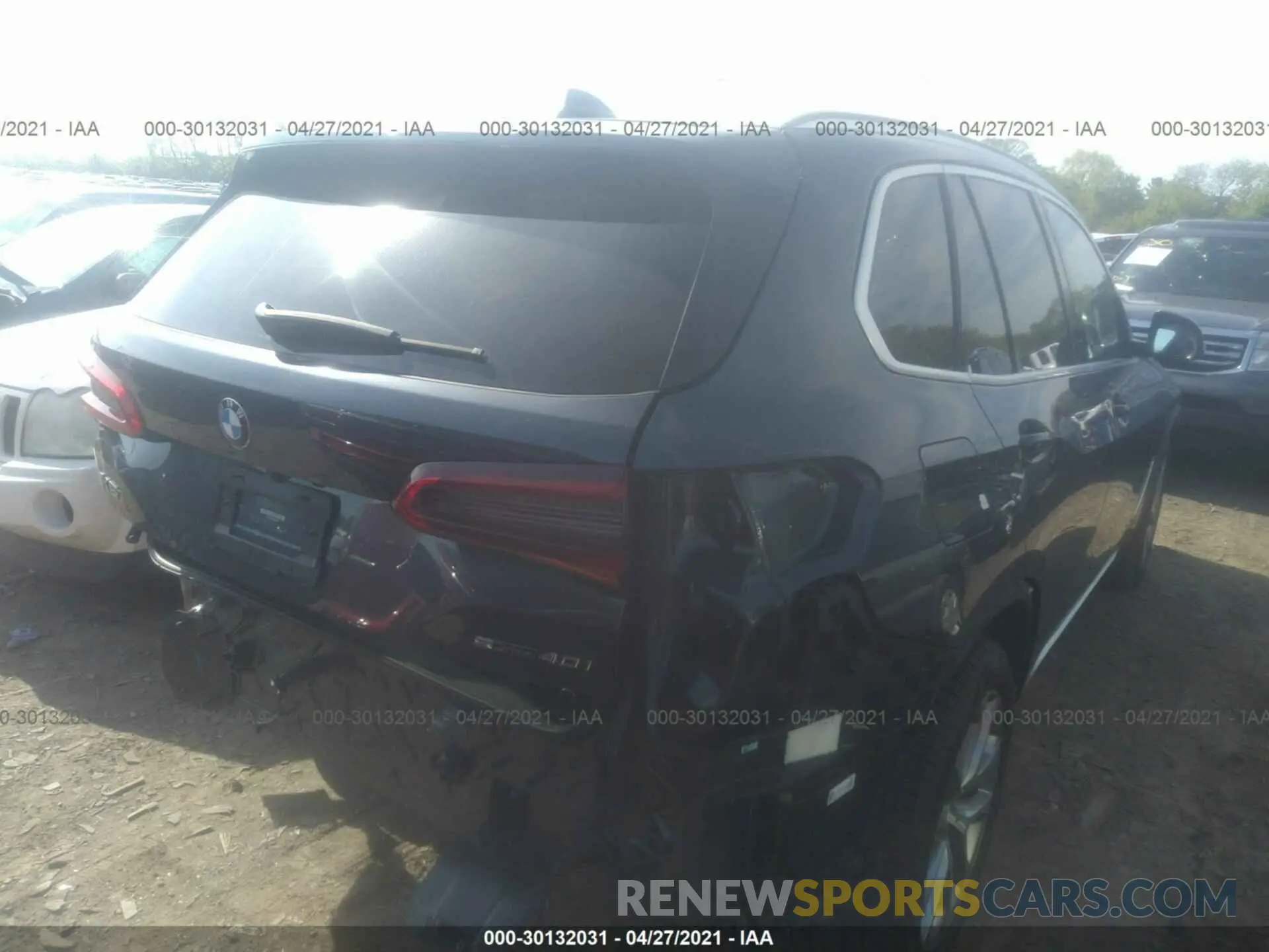 4 Photograph of a damaged car 5UXCR4C09L9B20208 BMW X5 2020