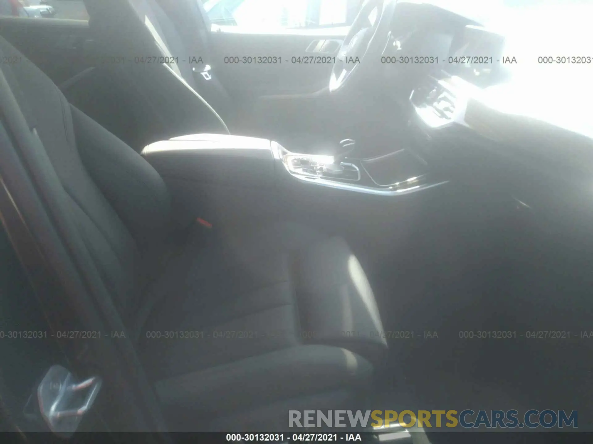 5 Photograph of a damaged car 5UXCR4C09L9B20208 BMW X5 2020