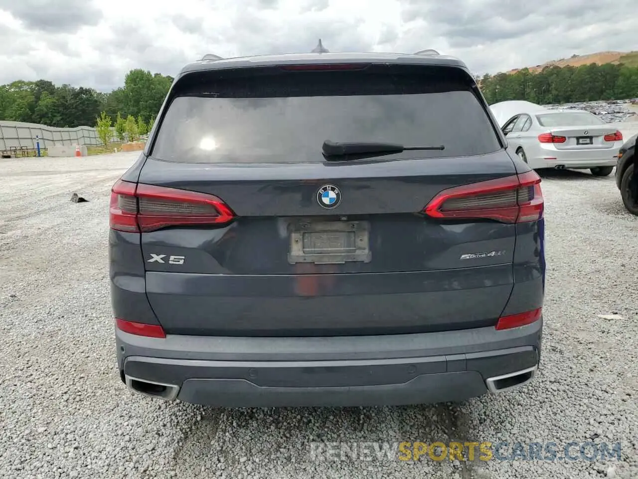 6 Photograph of a damaged car 5UXCR4C09L9B23285 BMW X5 2020