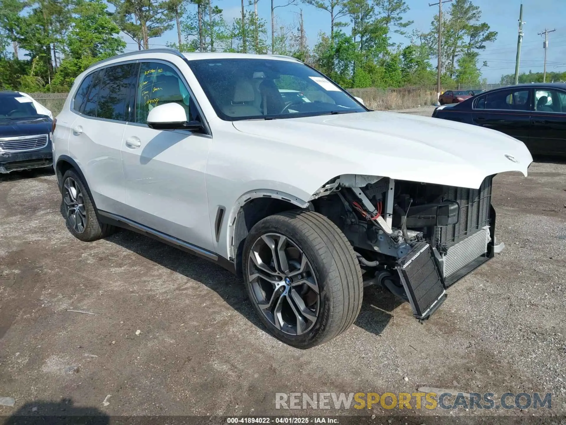 1 Photograph of a damaged car 5UXCR4C09L9B91649 BMW X5 2020