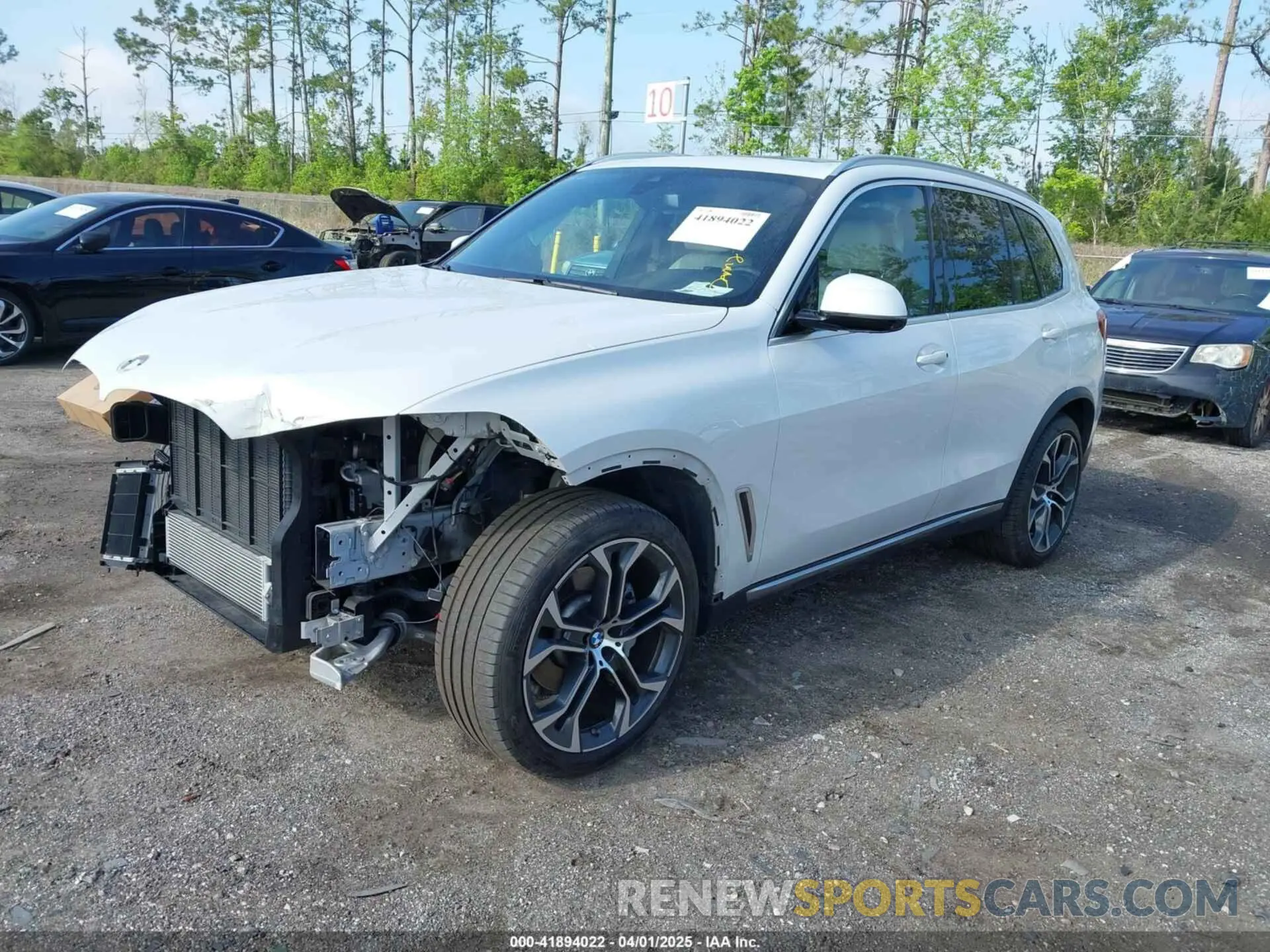 2 Photograph of a damaged car 5UXCR4C09L9B91649 BMW X5 2020