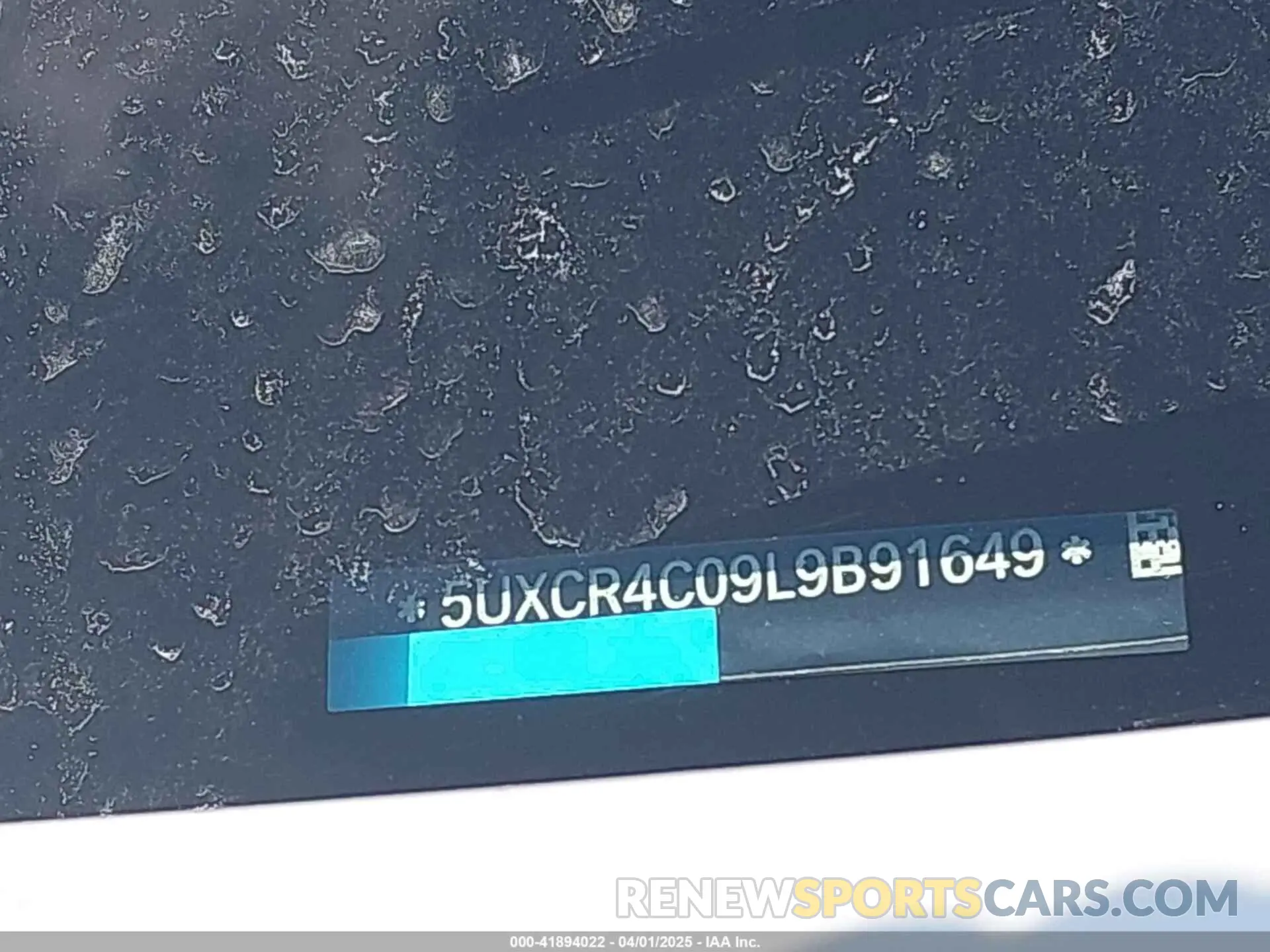 9 Photograph of a damaged car 5UXCR4C09L9B91649 BMW X5 2020