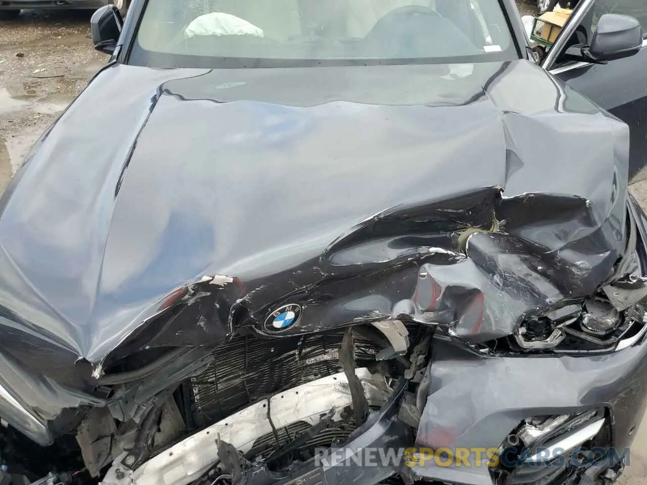 11 Photograph of a damaged car 5UXCR4C09L9C69069 BMW X5 2020