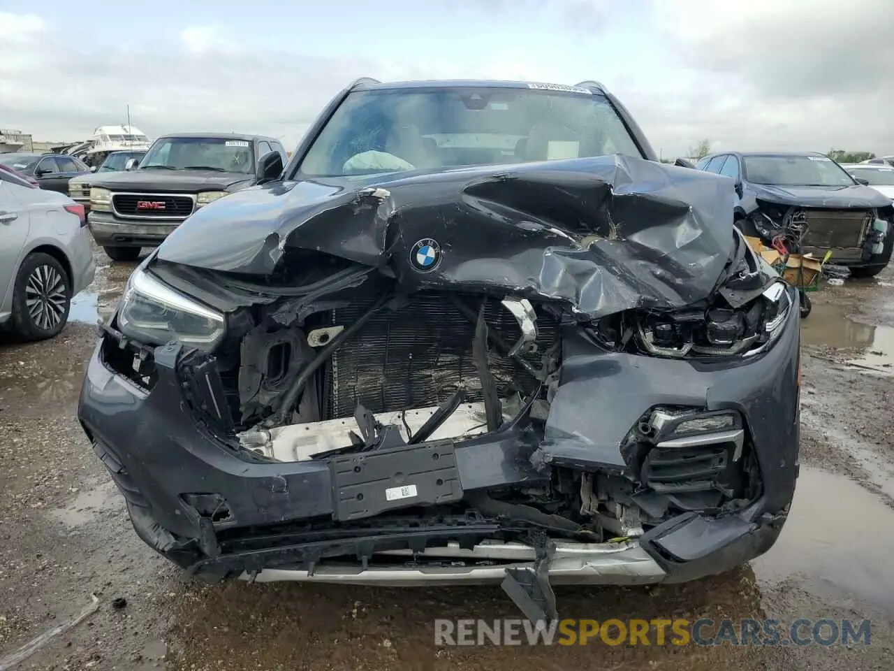 5 Photograph of a damaged car 5UXCR4C09L9C69069 BMW X5 2020