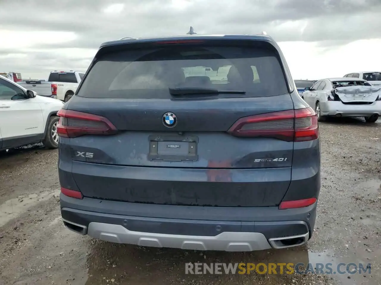 6 Photograph of a damaged car 5UXCR4C09L9C69069 BMW X5 2020