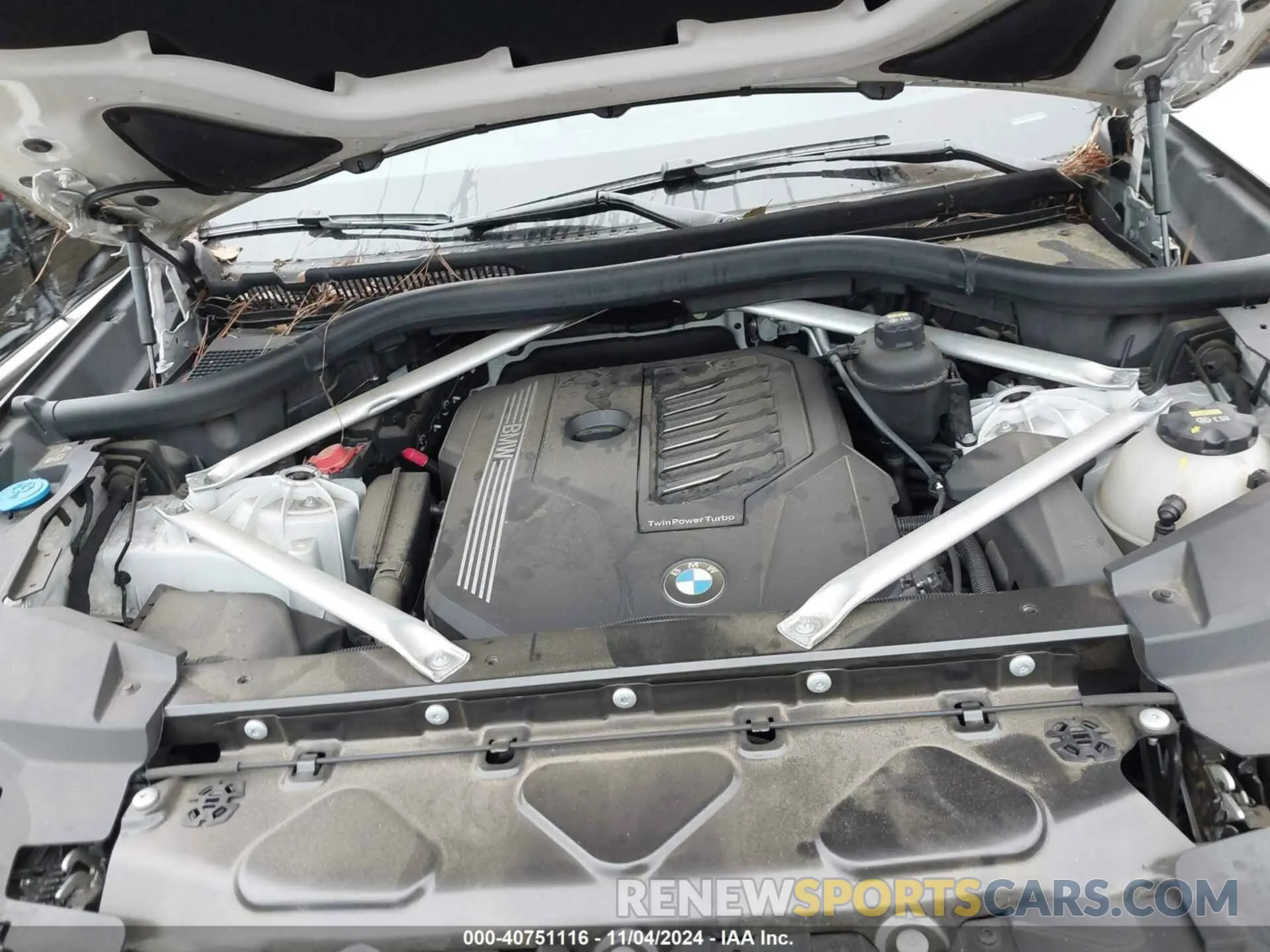 10 Photograph of a damaged car 5UXCR4C09L9D64201 BMW X5 2020