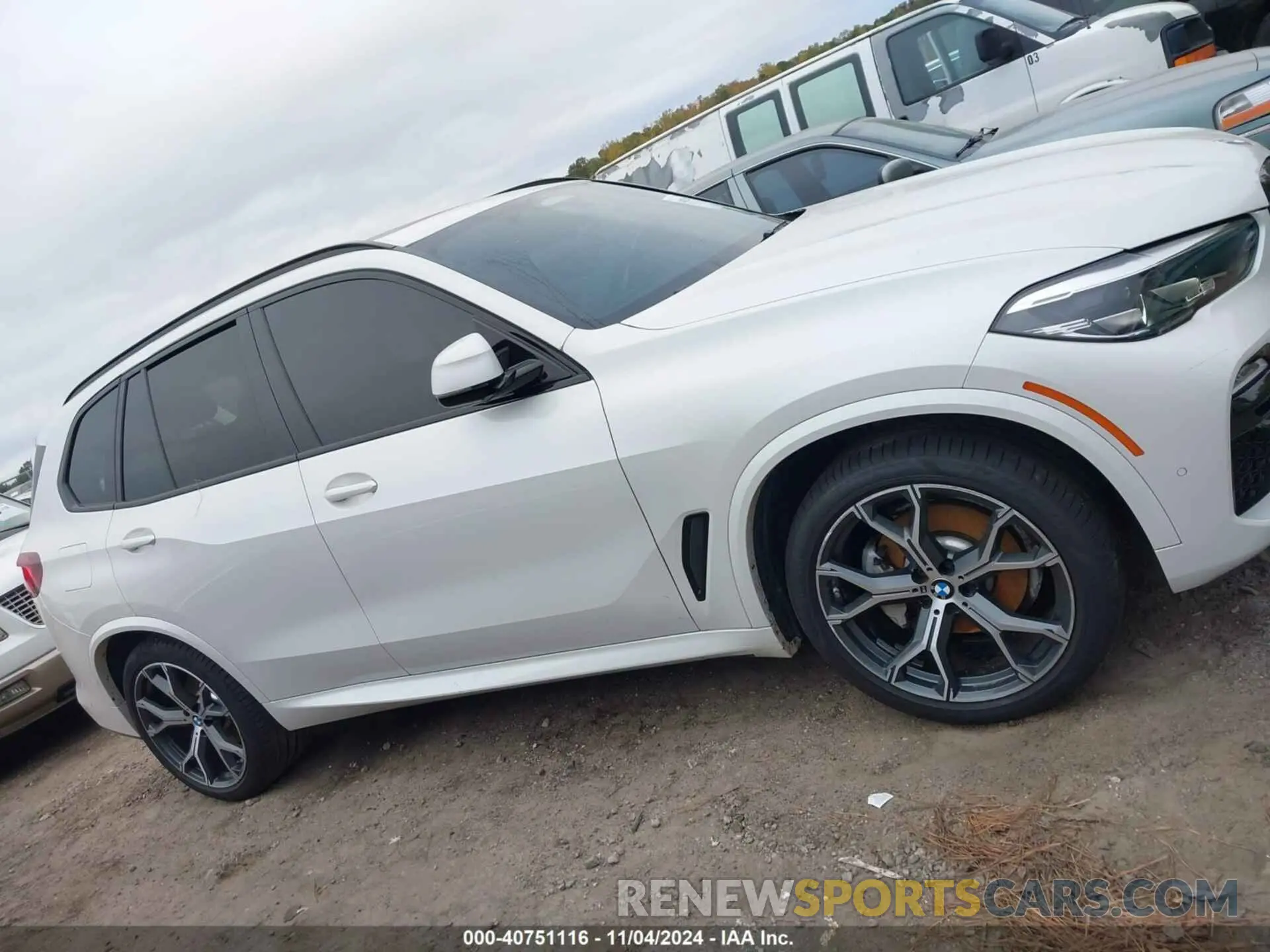 13 Photograph of a damaged car 5UXCR4C09L9D64201 BMW X5 2020