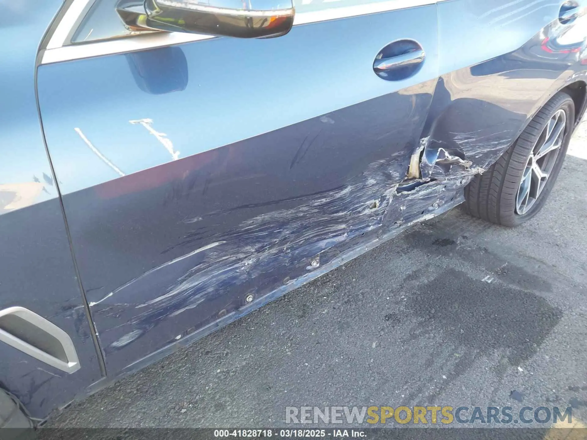 6 Photograph of a damaged car 5UXCR4C0XLLT18814 BMW X5 2020