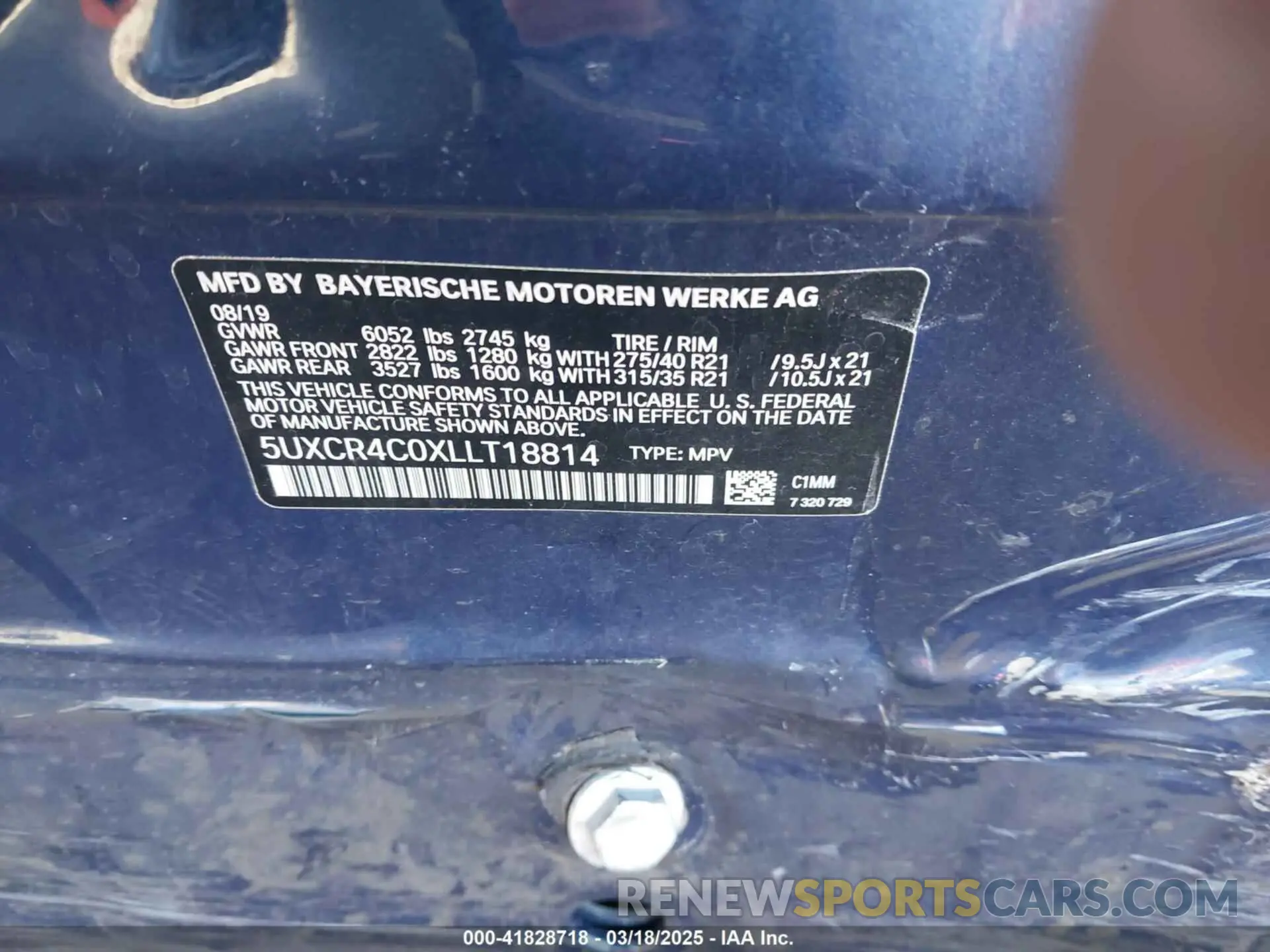 9 Photograph of a damaged car 5UXCR4C0XLLT18814 BMW X5 2020