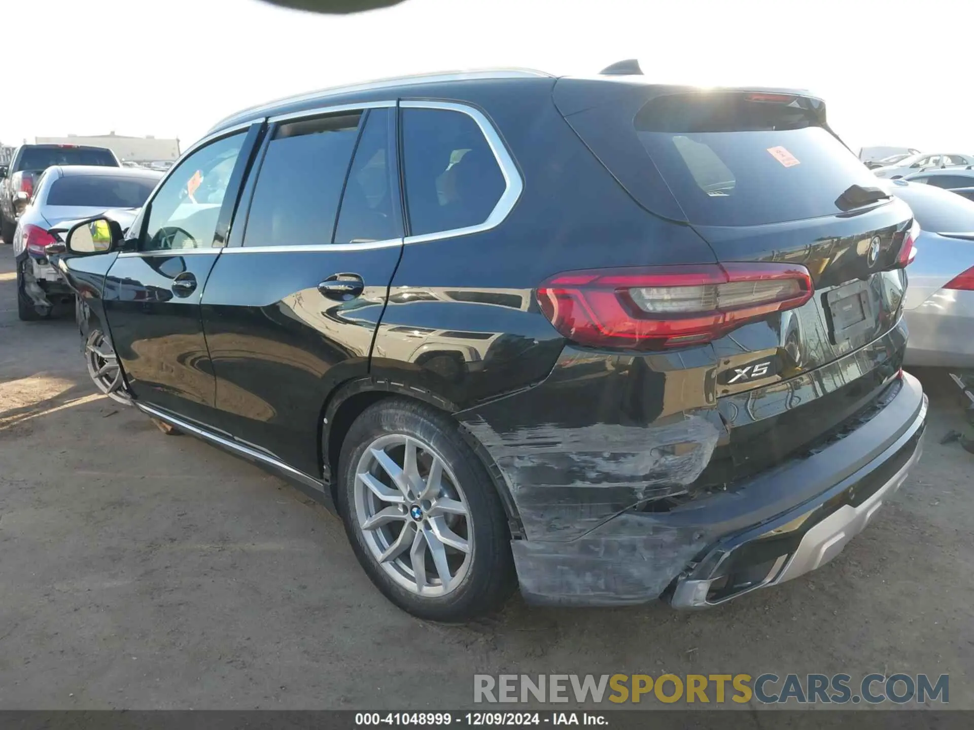 3 Photograph of a damaged car 5UXCR4C0XLLW65026 BMW X5 2020