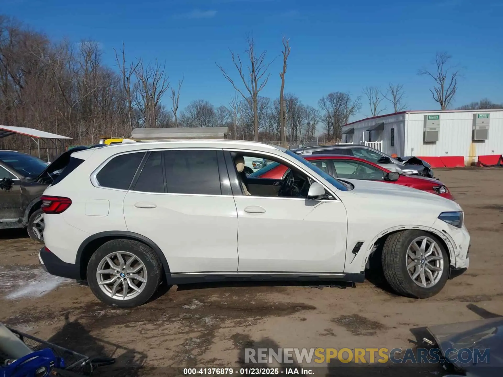 13 Photograph of a damaged car 5UXCR6C00L9B11070 BMW X5 2020