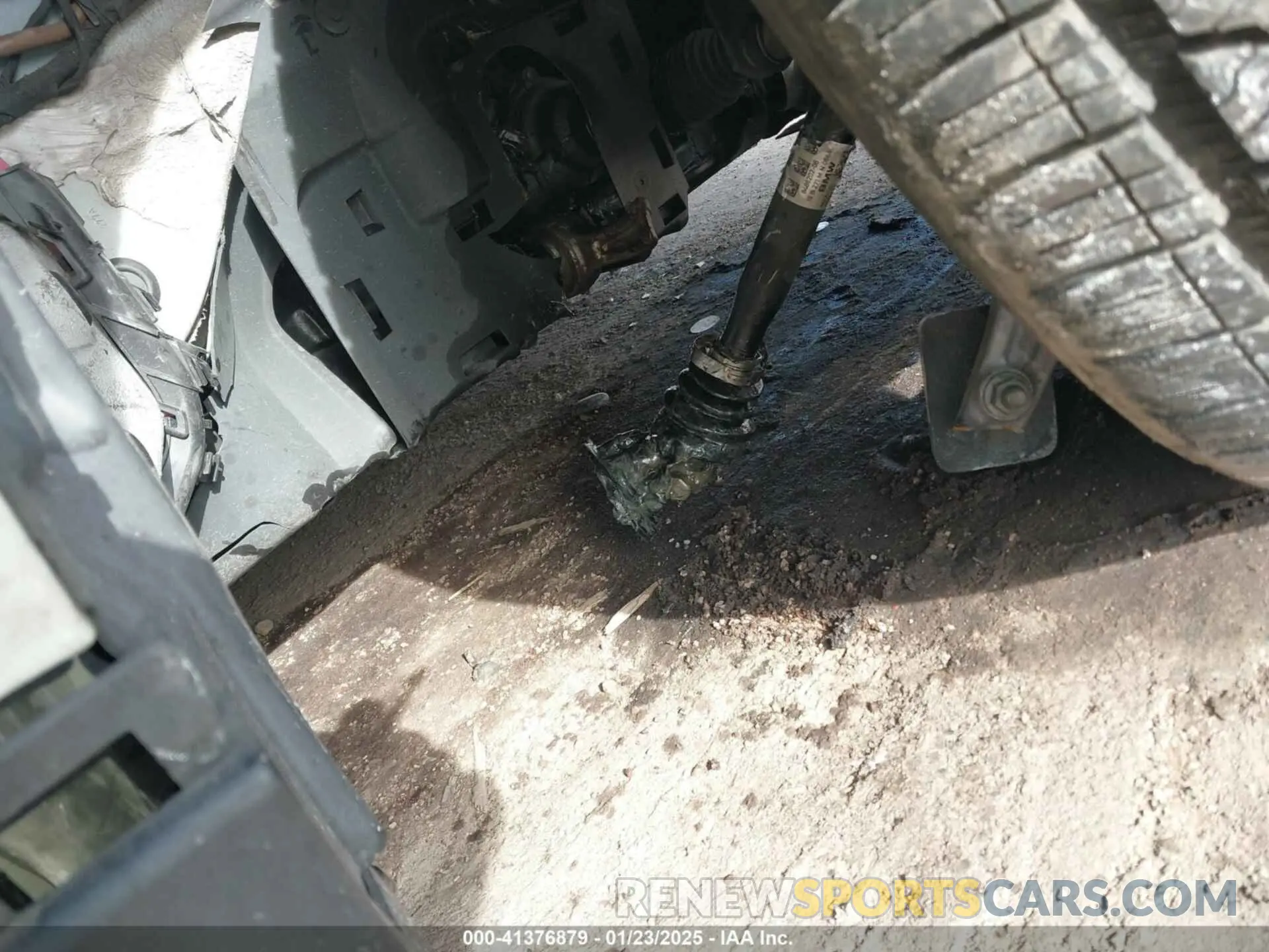 6 Photograph of a damaged car 5UXCR6C00L9B11070 BMW X5 2020