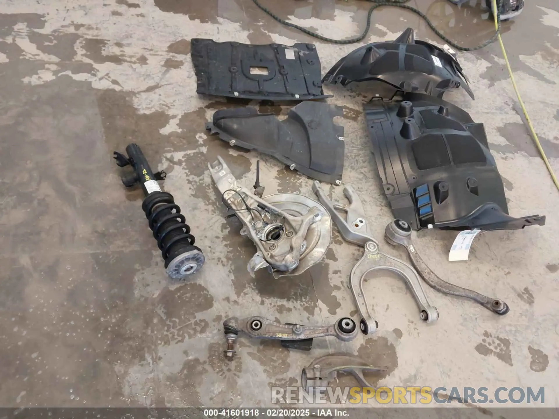12 Photograph of a damaged car 5UXCR6C00L9B13823 BMW X5 2020