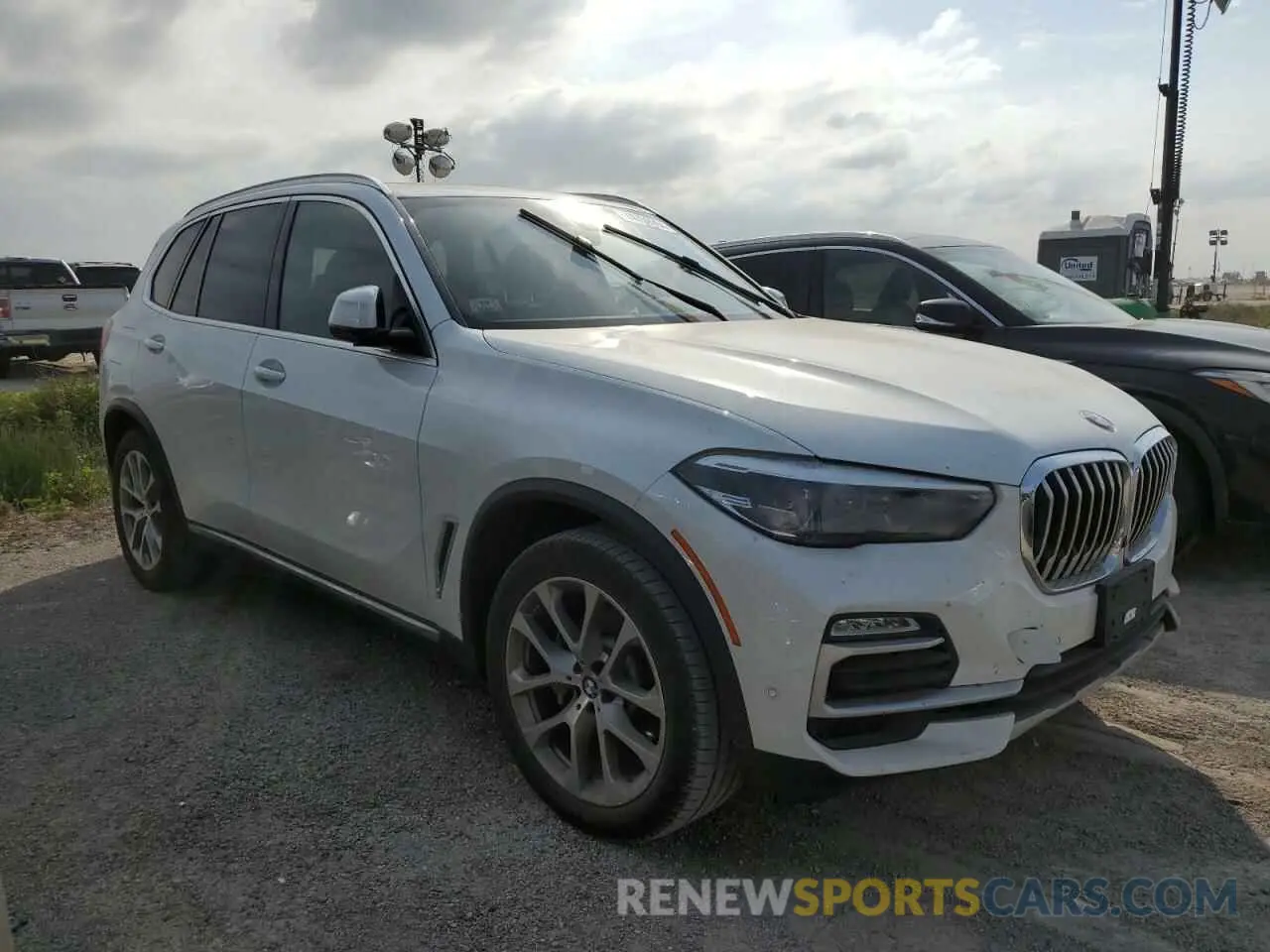 4 Photograph of a damaged car 5UXCR6C00L9B73911 BMW X5 2020