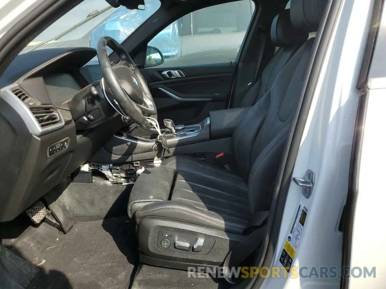 7 Photograph of a damaged car 5UXCR6C00L9B73911 BMW X5 2020