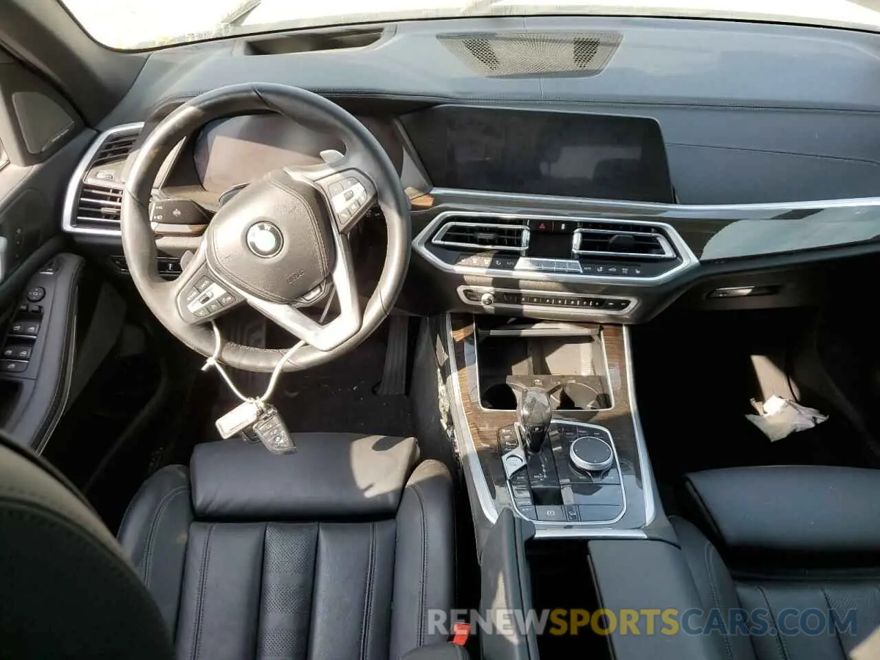 8 Photograph of a damaged car 5UXCR6C00L9B73911 BMW X5 2020