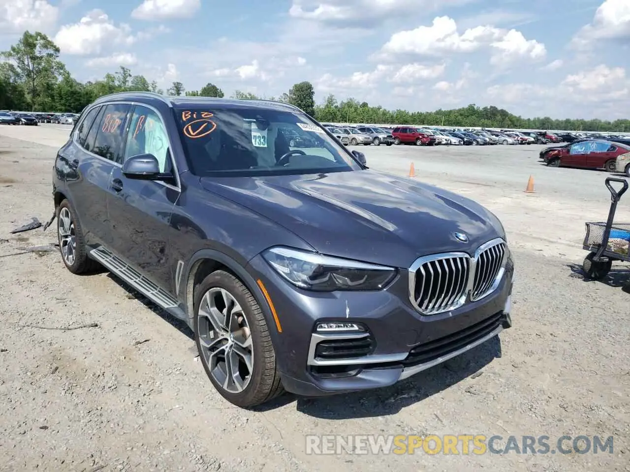 1 Photograph of a damaged car 5UXCR6C00L9C70364 BMW X5 2020