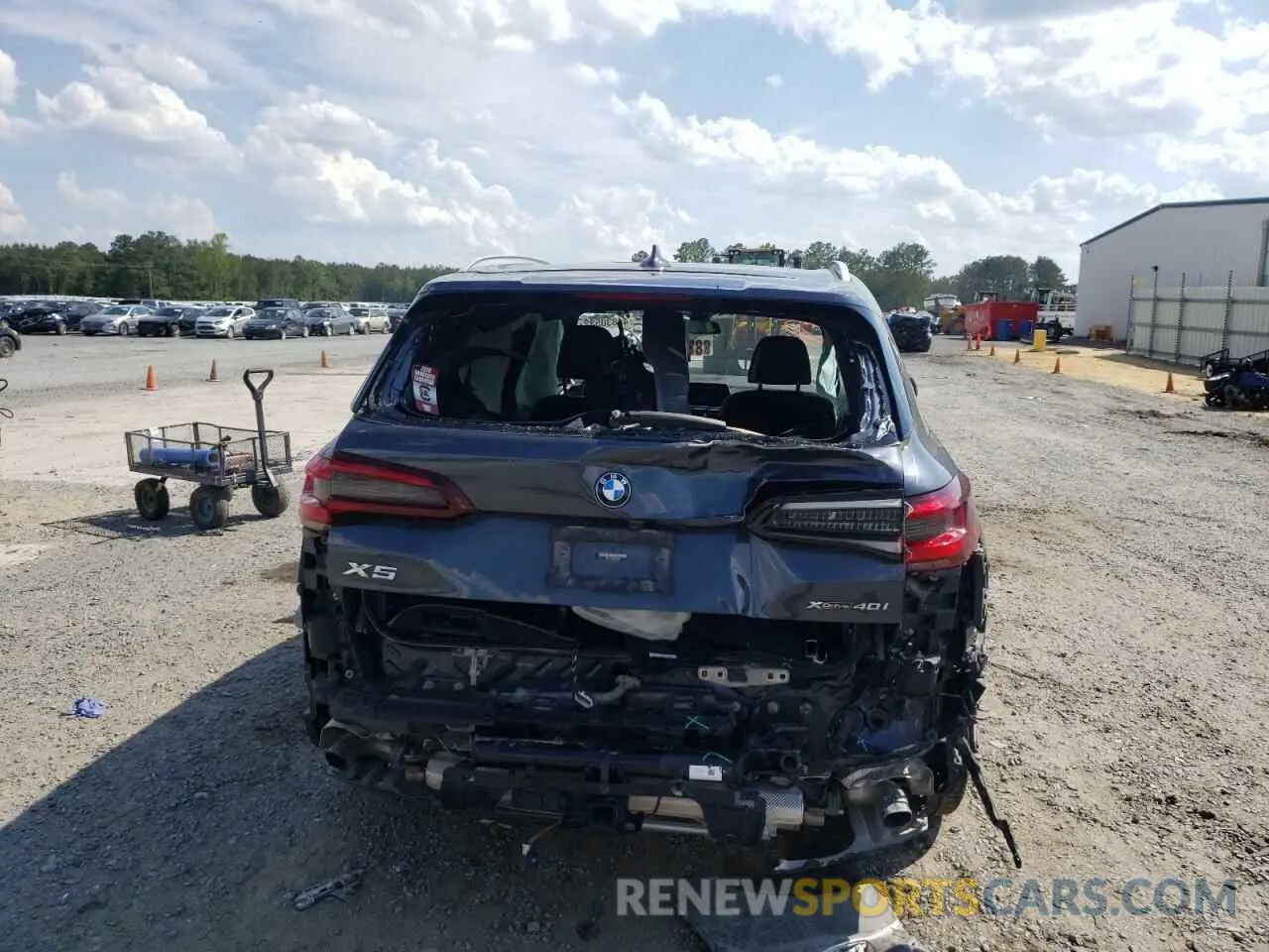 9 Photograph of a damaged car 5UXCR6C00L9C70364 BMW X5 2020