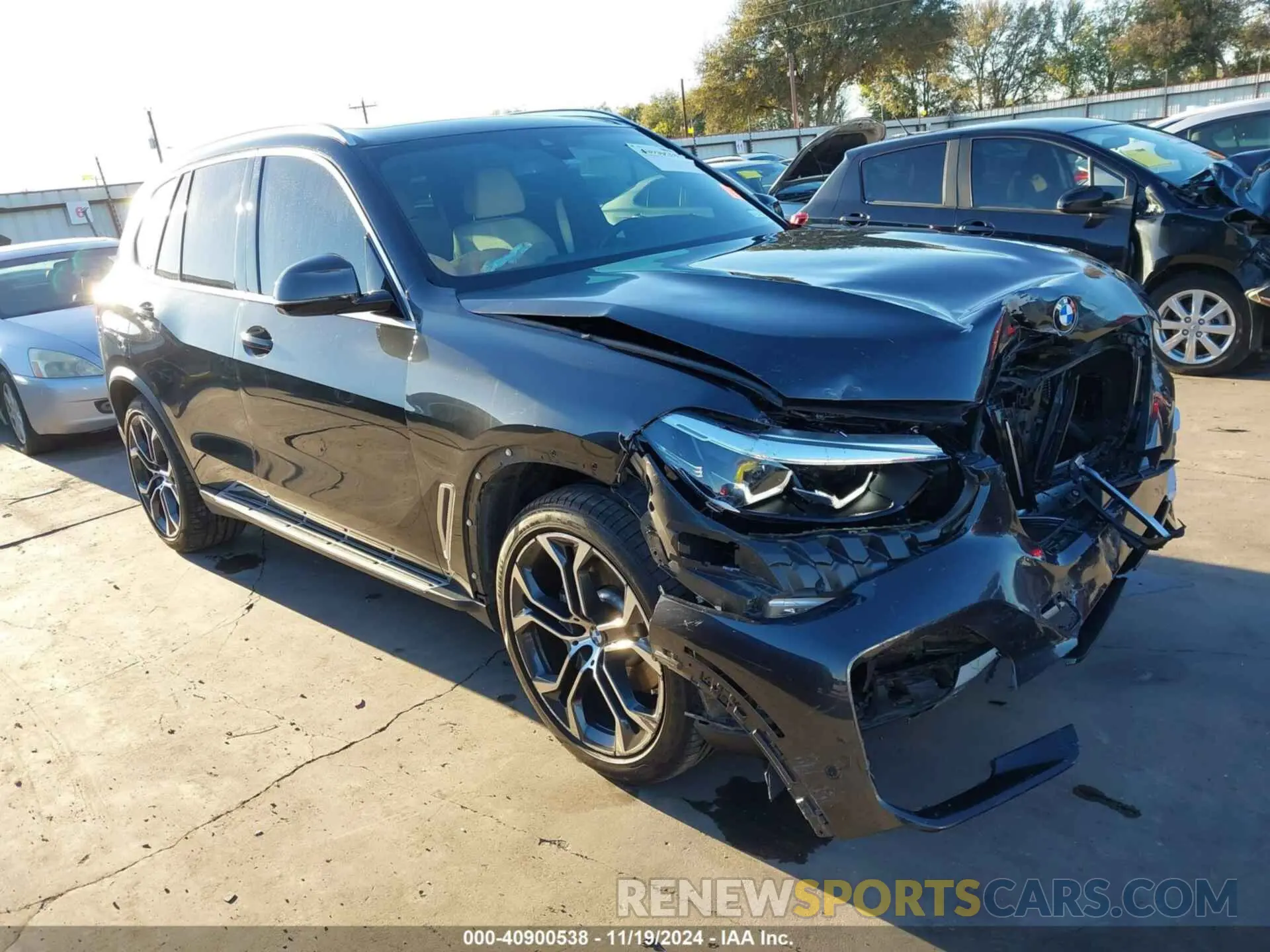 1 Photograph of a damaged car 5UXCR6C00L9D51185 BMW X5 2020