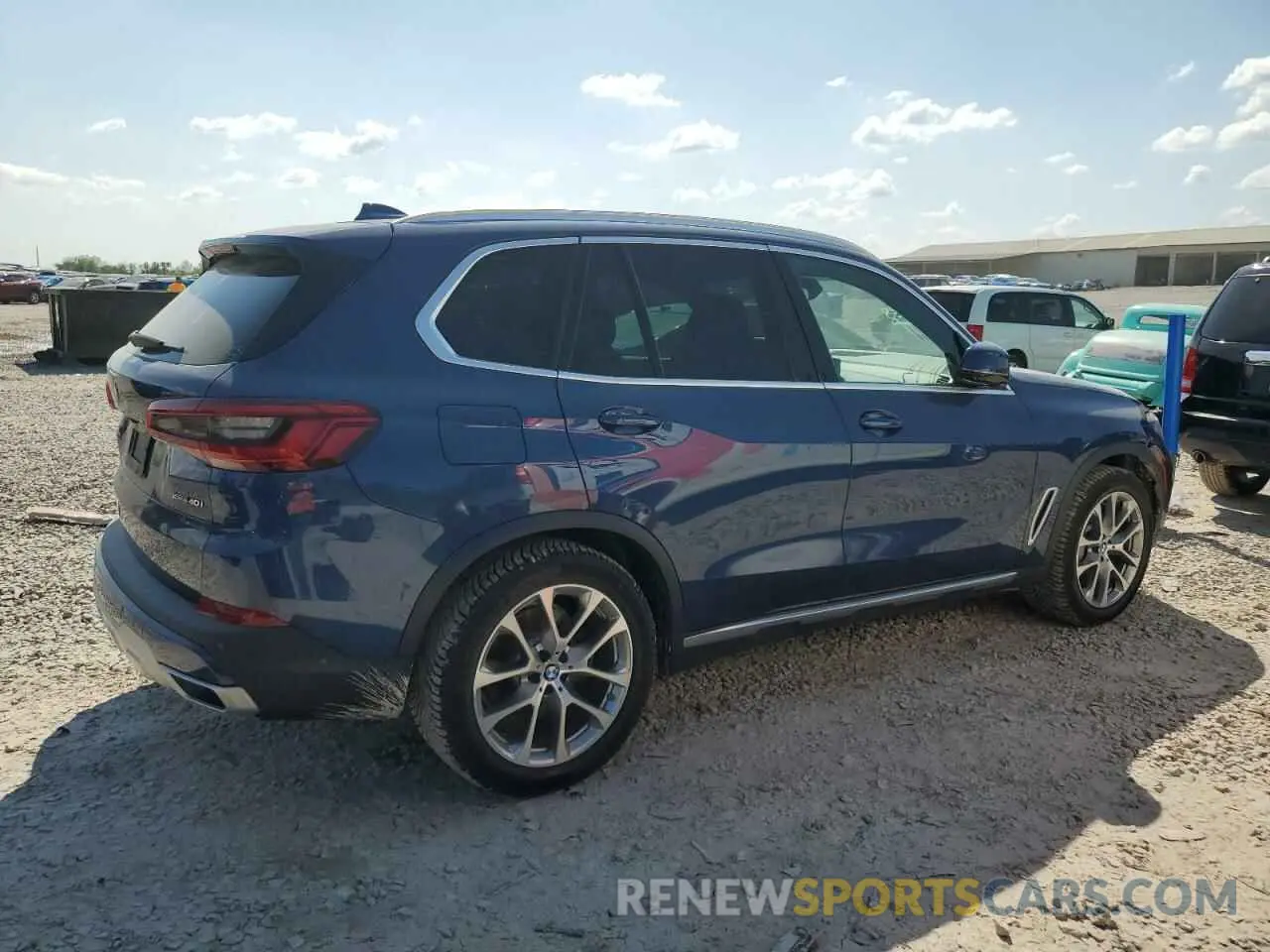 3 Photograph of a damaged car 5UXCR6C00LLL66950 BMW X5 2020
