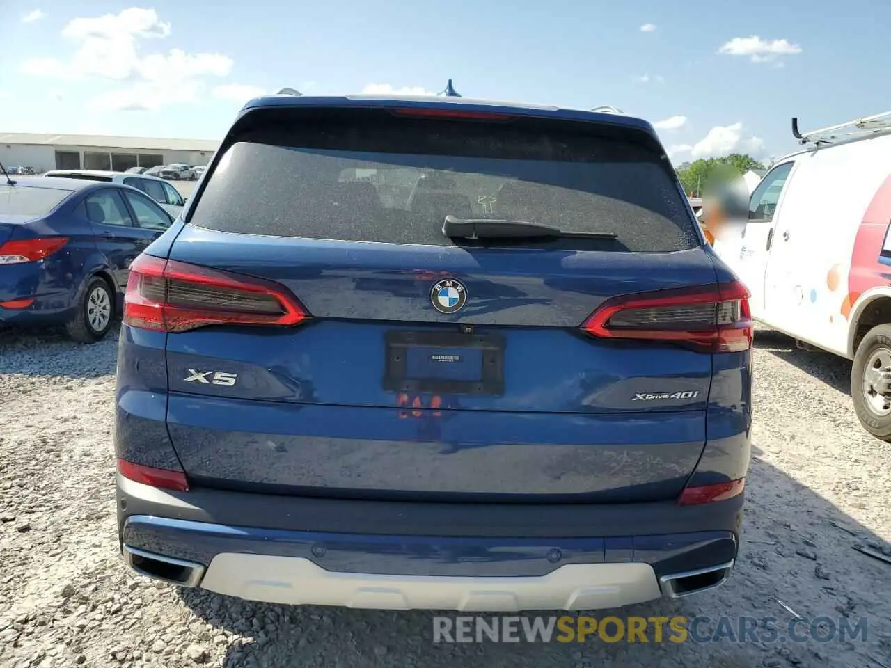 6 Photograph of a damaged car 5UXCR6C00LLL66950 BMW X5 2020