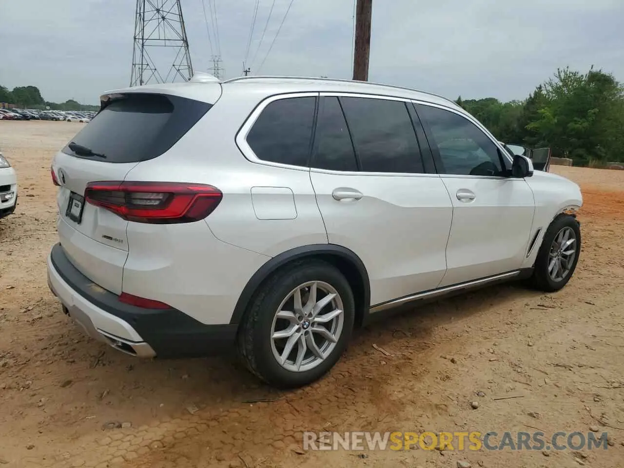 3 Photograph of a damaged car 5UXCR6C01L9B08968 BMW X5 2020