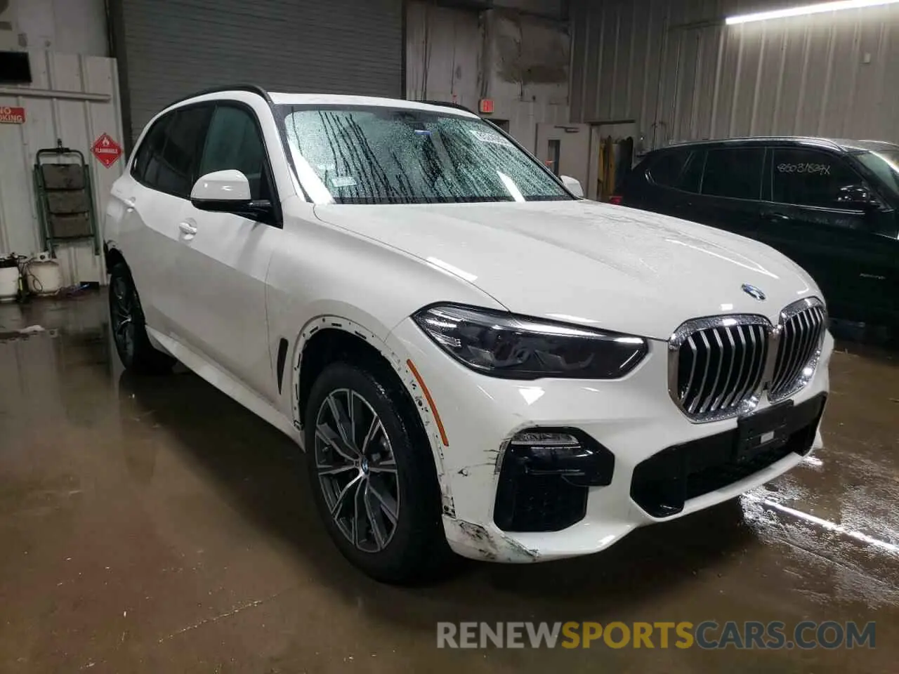 4 Photograph of a damaged car 5UXCR6C01L9C93961 BMW X5 2020