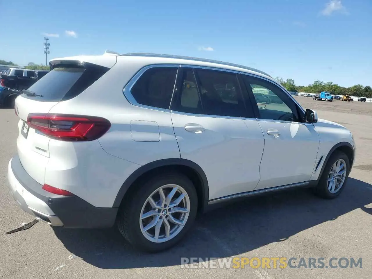 3 Photograph of a damaged car 5UXCR6C02L9B78012 BMW X5 2020