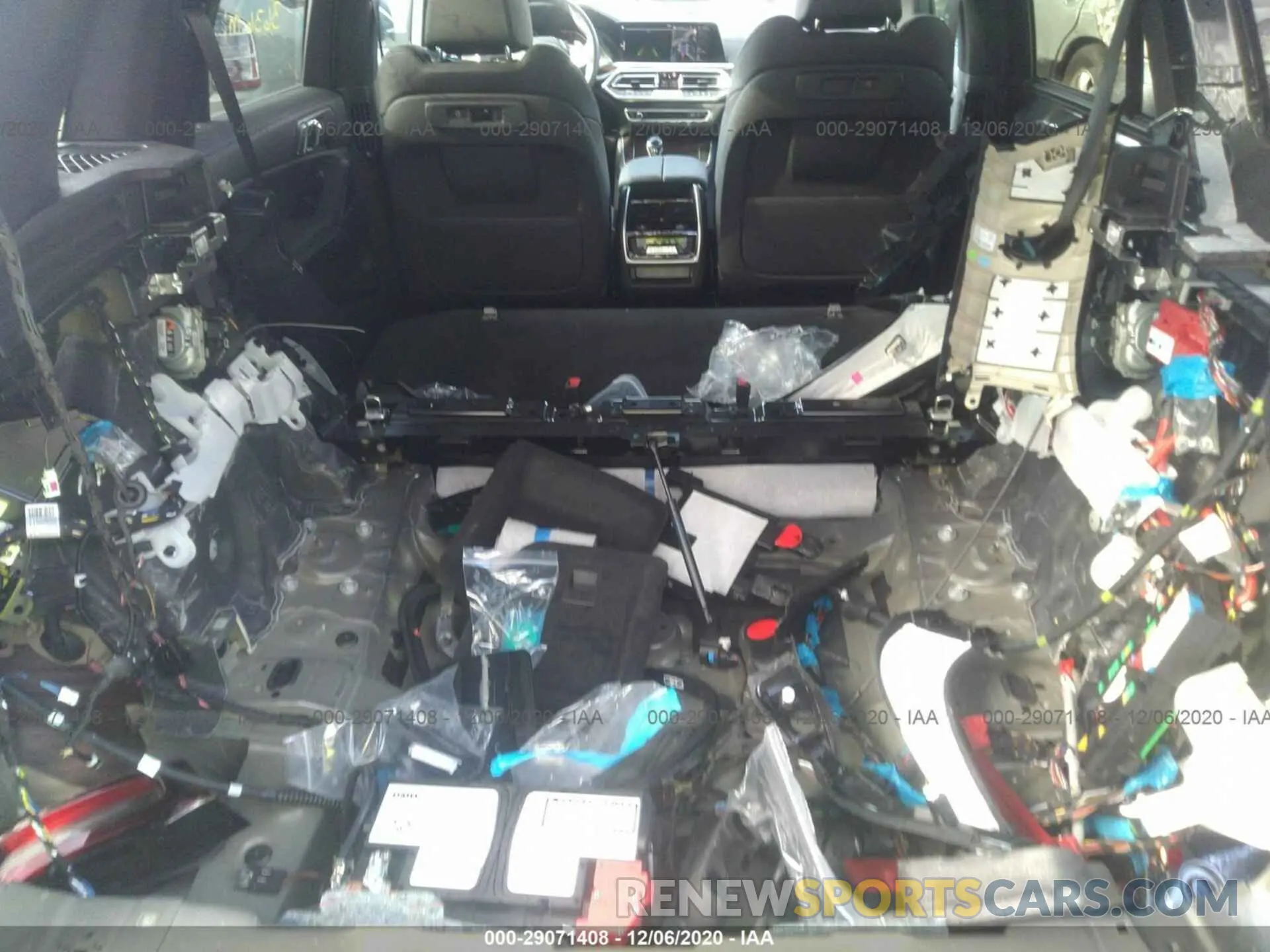 8 Photograph of a damaged car 5UXCR6C02L9C57986 BMW X5 2020