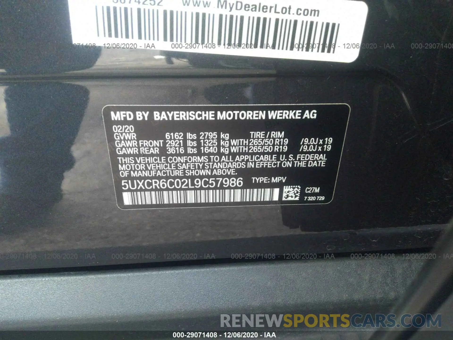 9 Photograph of a damaged car 5UXCR6C02L9C57986 BMW X5 2020