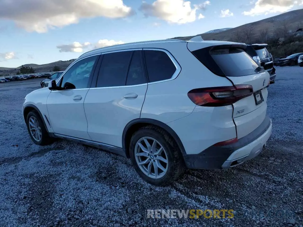 2 Photograph of a damaged car 5UXCR6C02L9D56954 BMW X5 2020