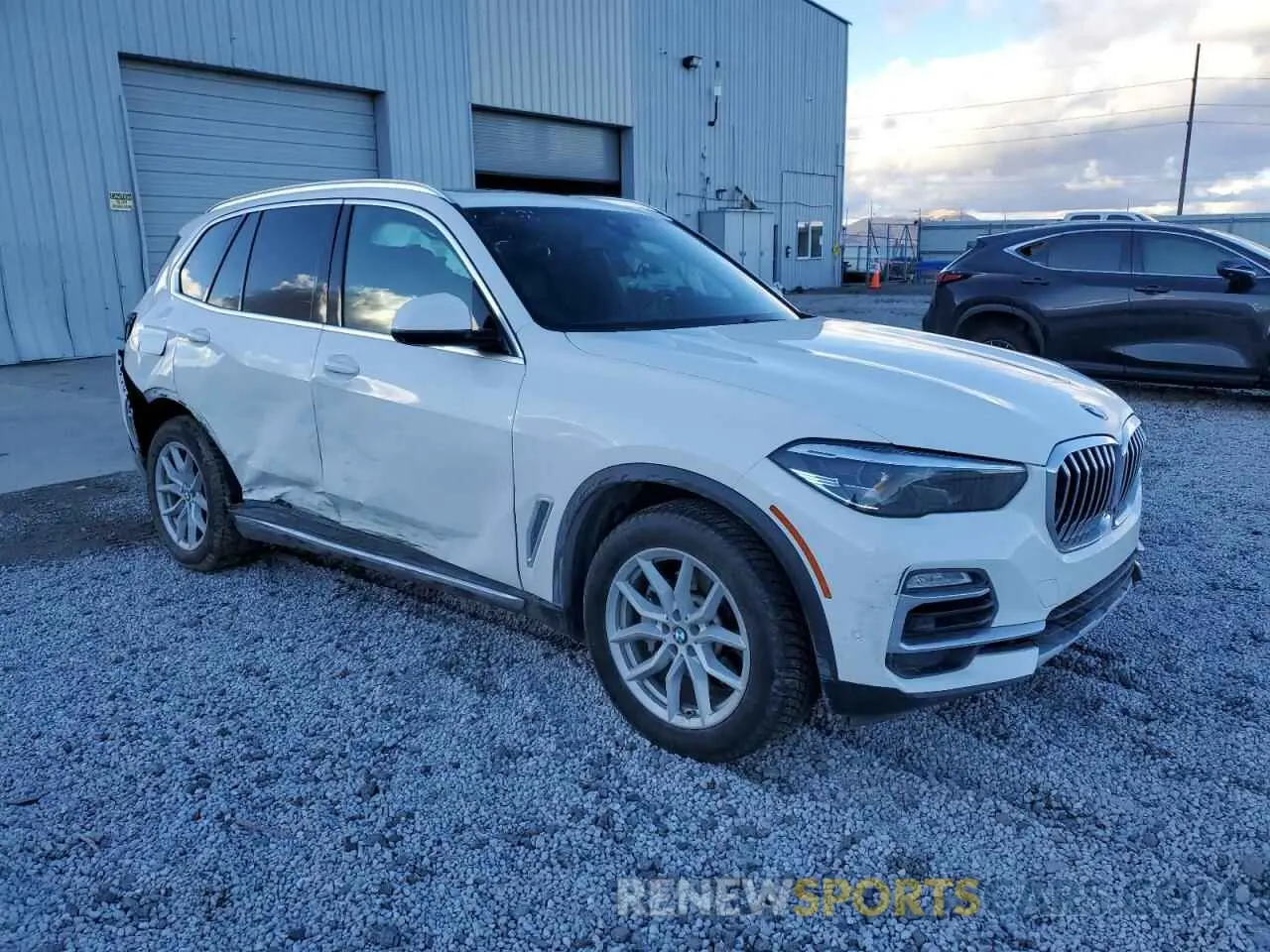 4 Photograph of a damaged car 5UXCR6C02L9D56954 BMW X5 2020