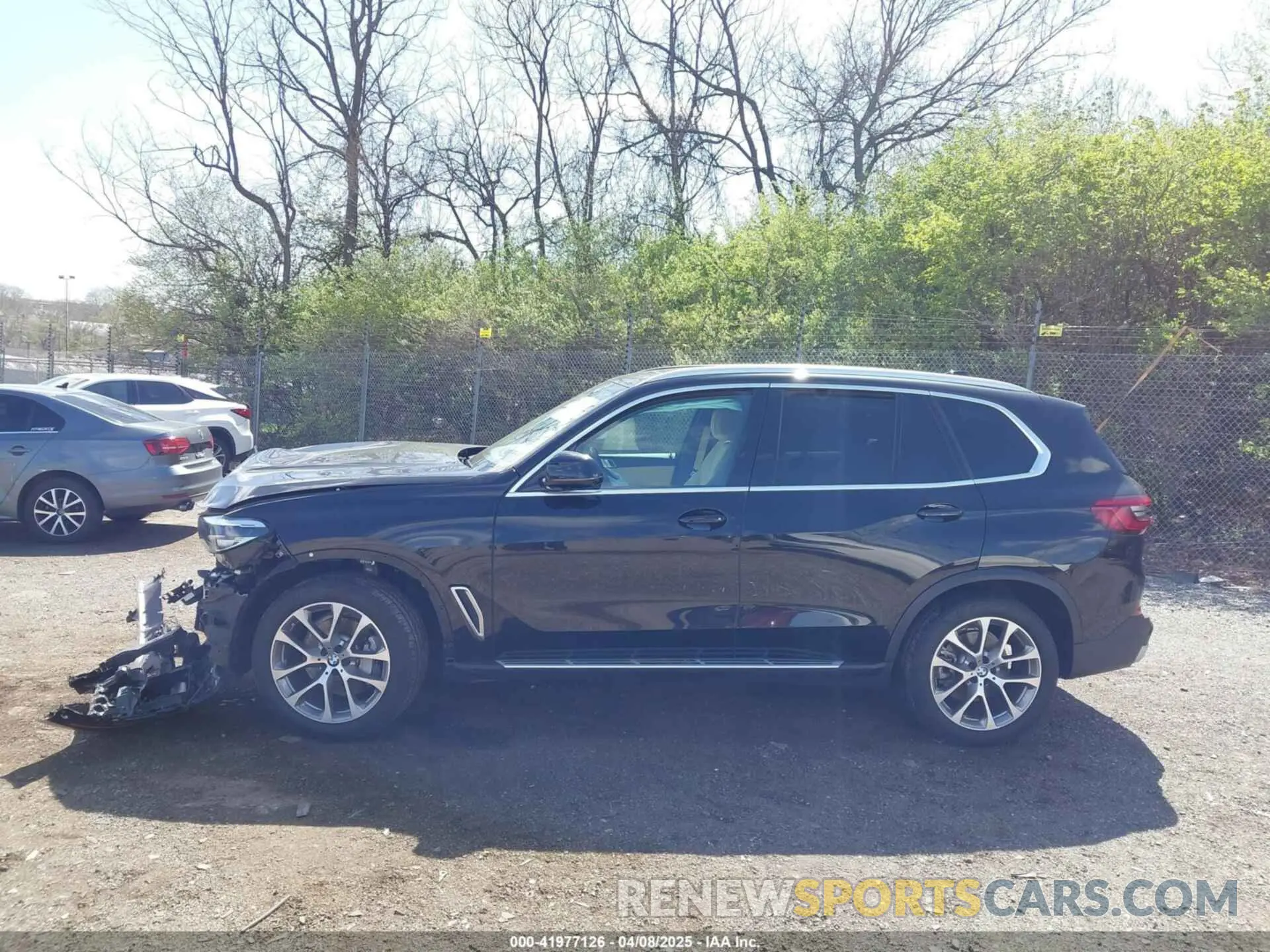 14 Photograph of a damaged car 5UXCR6C03L9B42670 BMW X5 2020