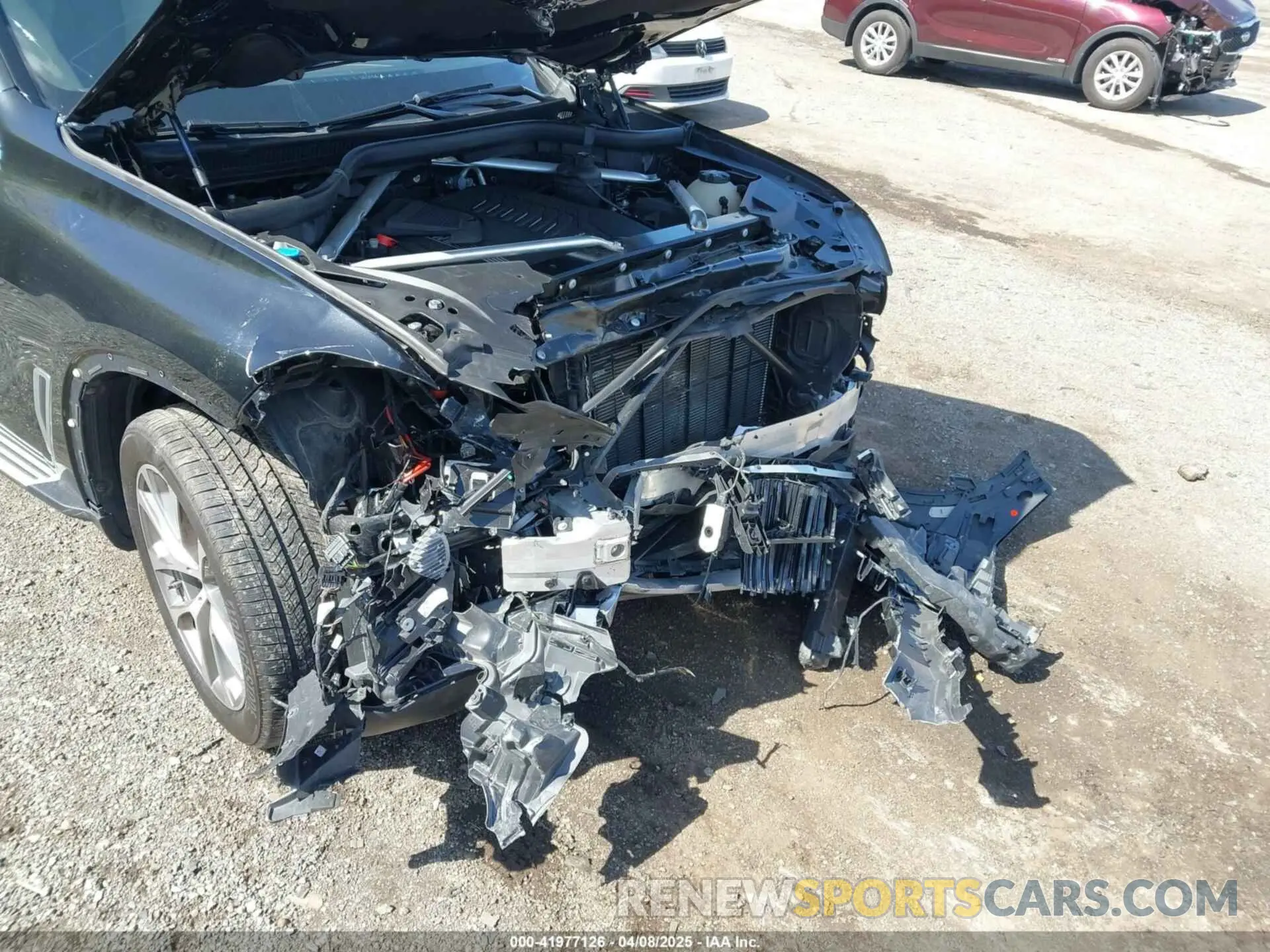 17 Photograph of a damaged car 5UXCR6C03L9B42670 BMW X5 2020