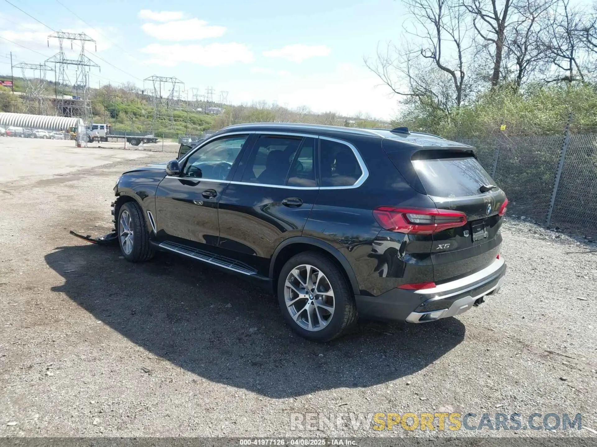 3 Photograph of a damaged car 5UXCR6C03L9B42670 BMW X5 2020