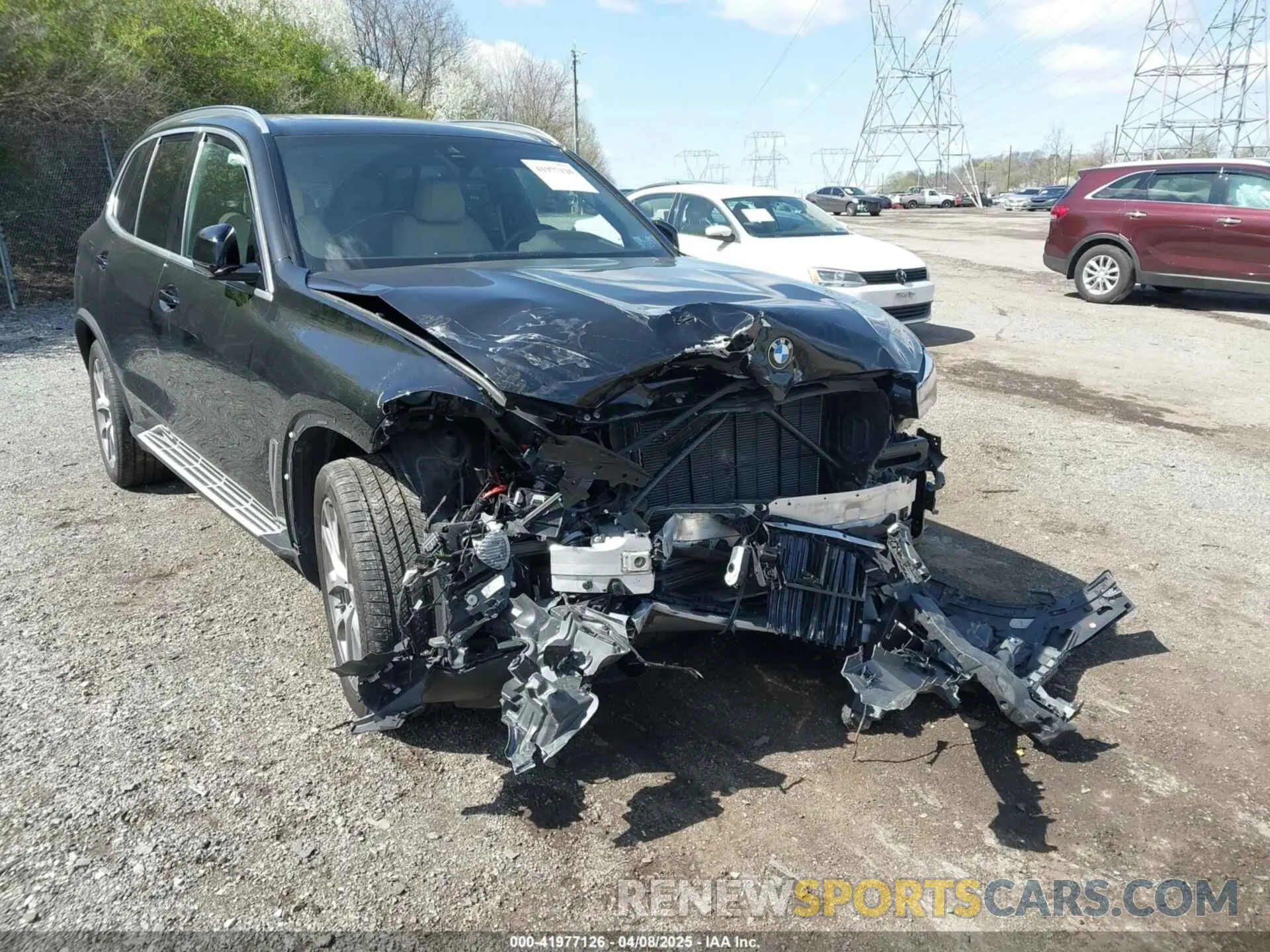 6 Photograph of a damaged car 5UXCR6C03L9B42670 BMW X5 2020