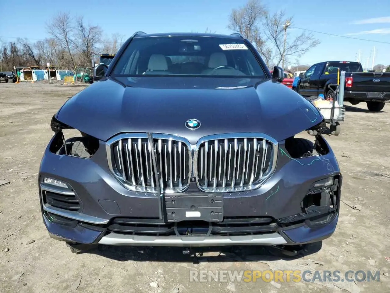5 Photograph of a damaged car 5UXCR6C03L9D41590 BMW X5 2020