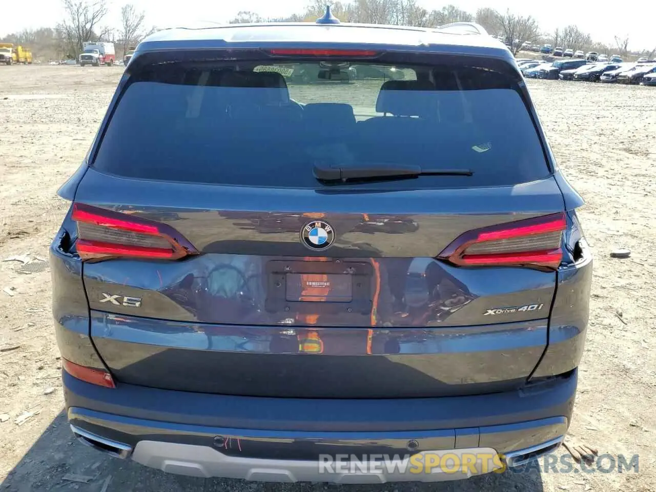 6 Photograph of a damaged car 5UXCR6C03L9D41590 BMW X5 2020