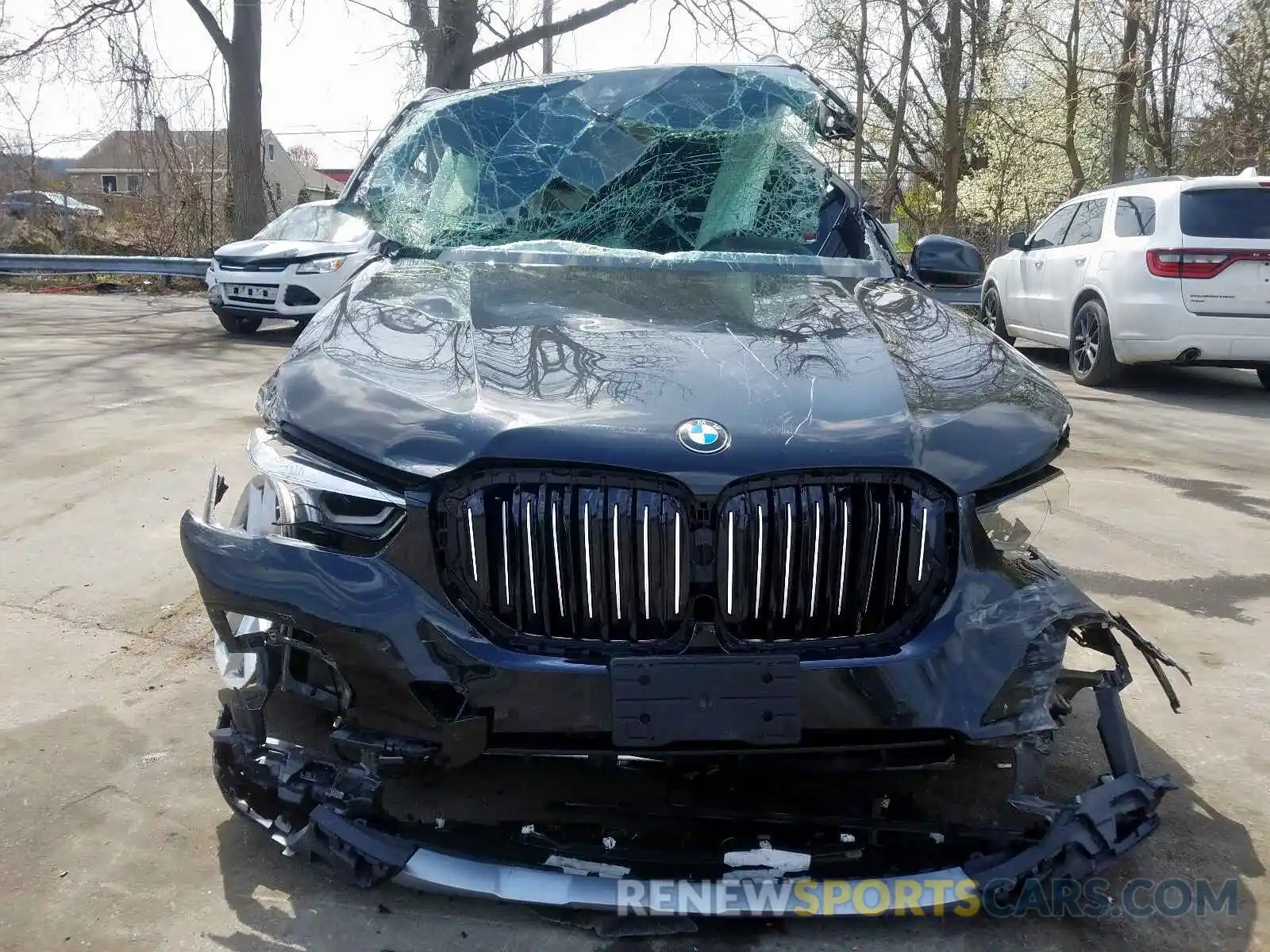 9 Photograph of a damaged car 5UXCR6C03LLL74847 BMW X5 2020