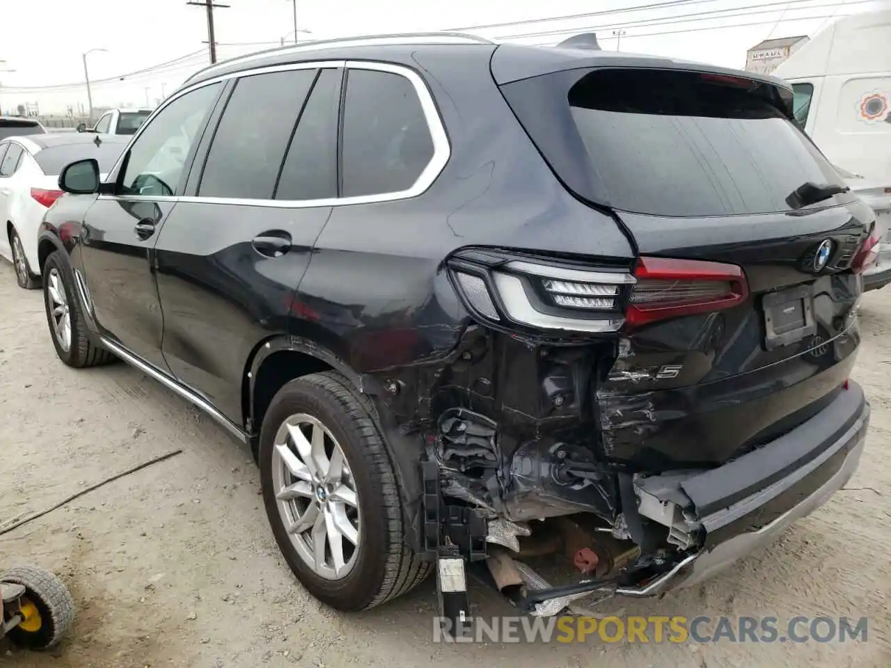 3 Photograph of a damaged car 5UXCR6C04L9C33477 BMW X5 2020