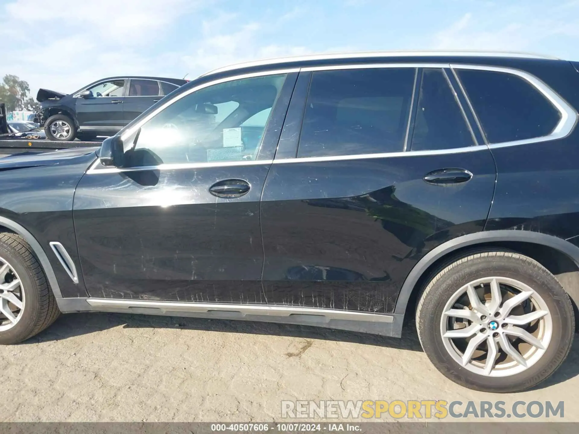 15 Photograph of a damaged car 5UXCR6C05L9B21903 BMW X5 2020