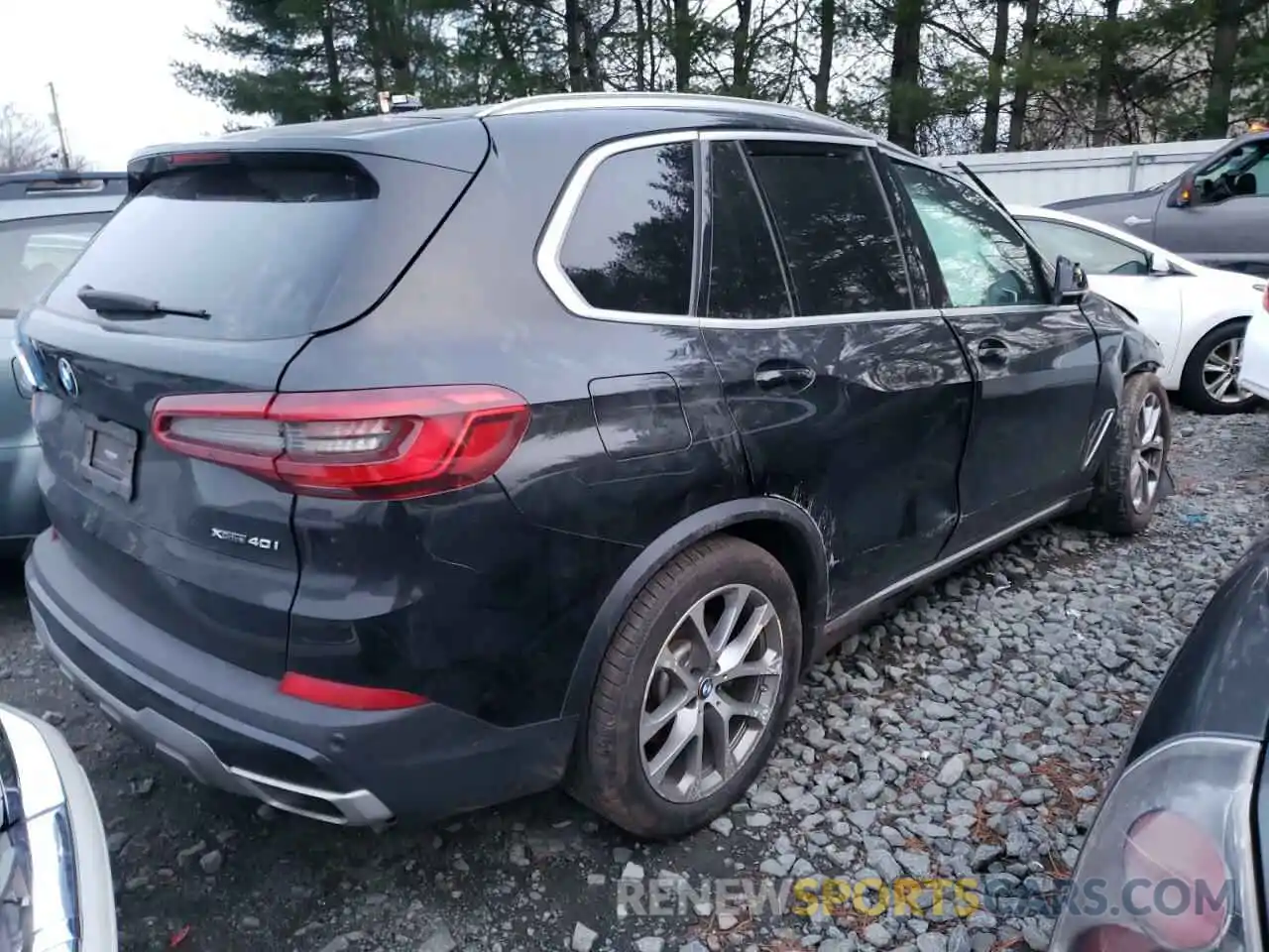 4 Photograph of a damaged car 5UXCR6C05L9B32545 BMW X5 2020