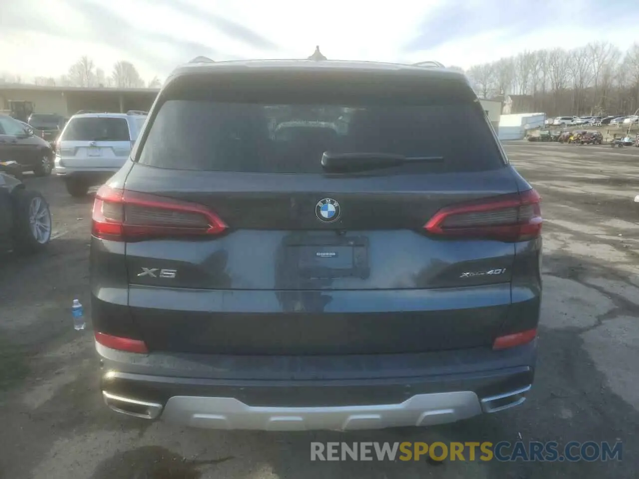 6 Photograph of a damaged car 5UXCR6C05L9B56165 BMW X5 2020