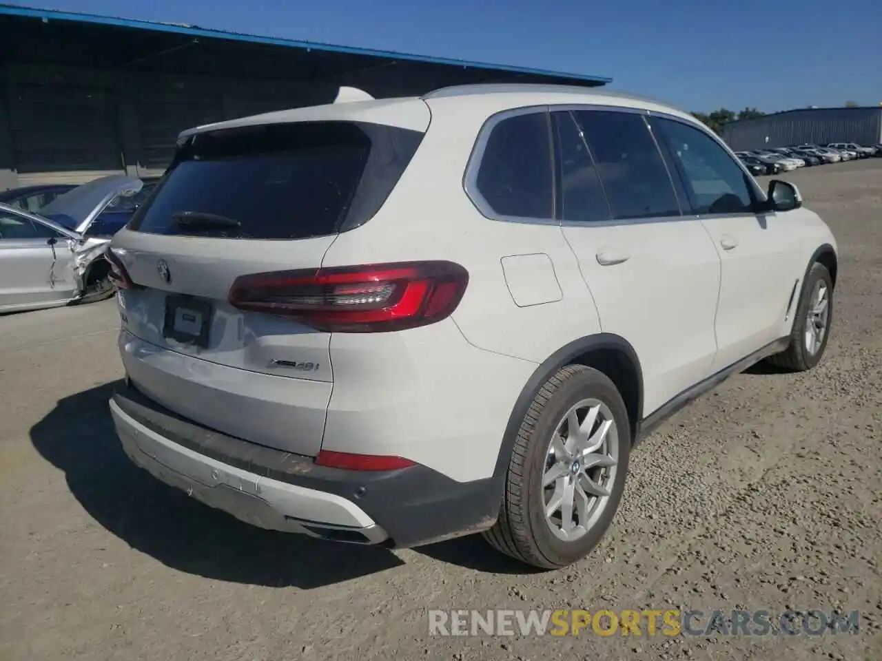 4 Photograph of a damaged car 5UXCR6C05L9C35027 BMW X5 2020