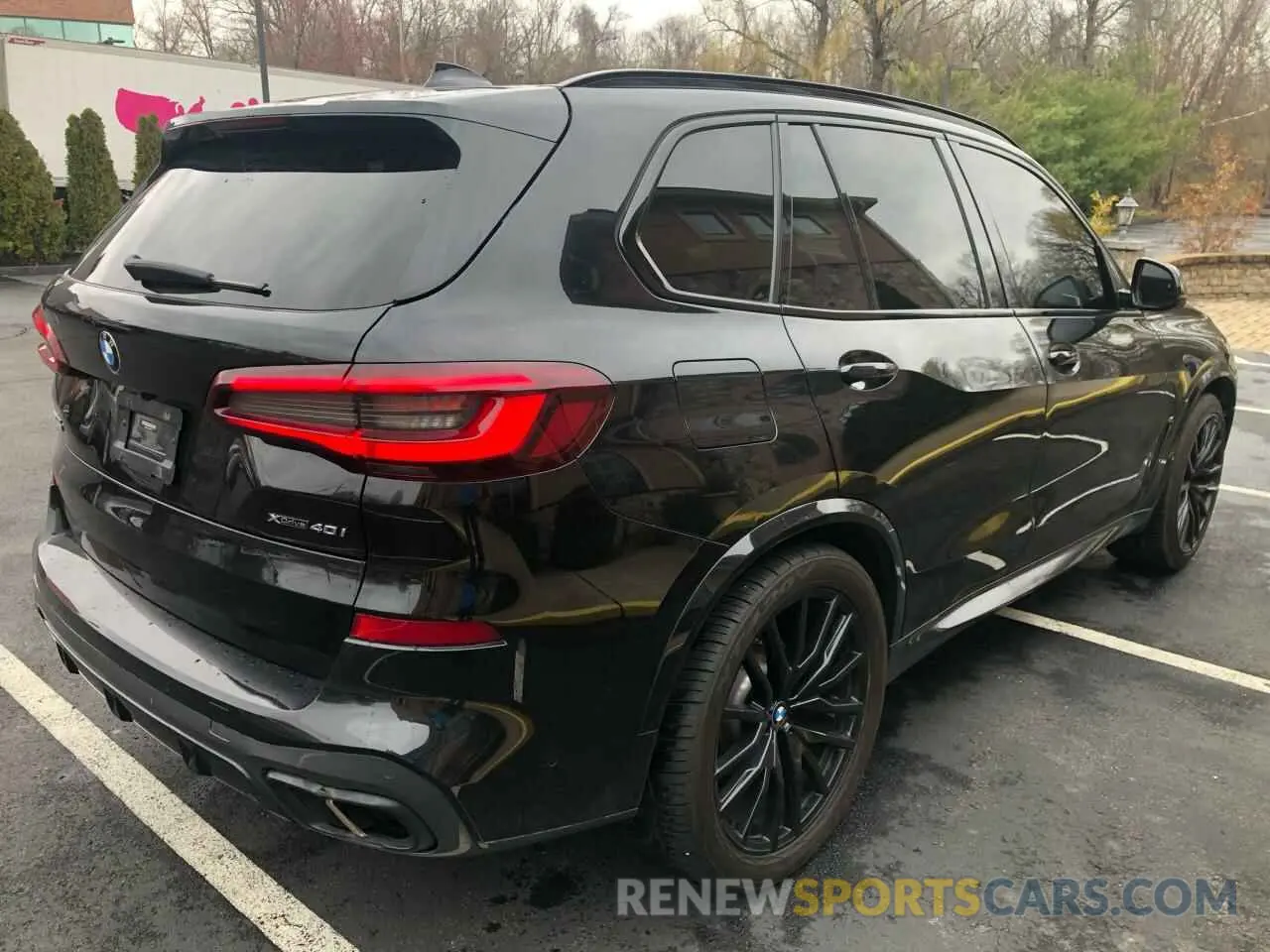 3 Photograph of a damaged car 5UXCR6C05L9C91761 BMW X5 2020