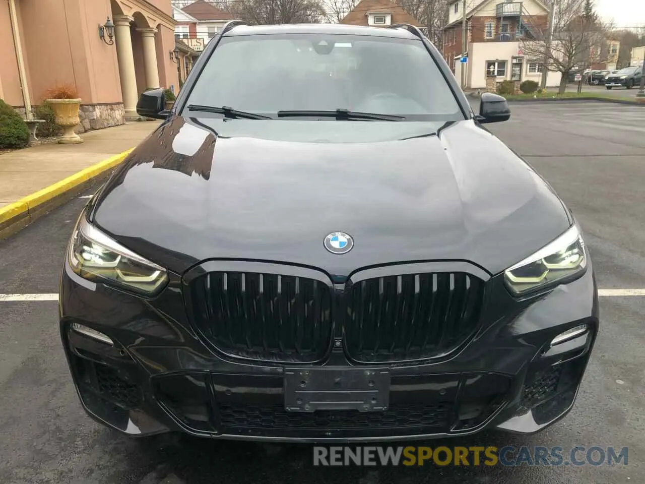 5 Photograph of a damaged car 5UXCR6C05L9C91761 BMW X5 2020