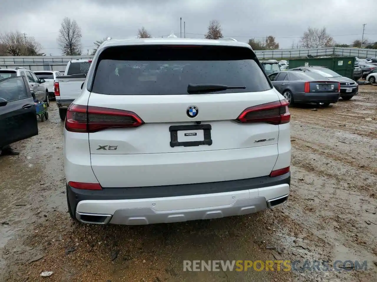 6 Photograph of a damaged car 5UXCR6C06L9B89353 BMW X5 2020