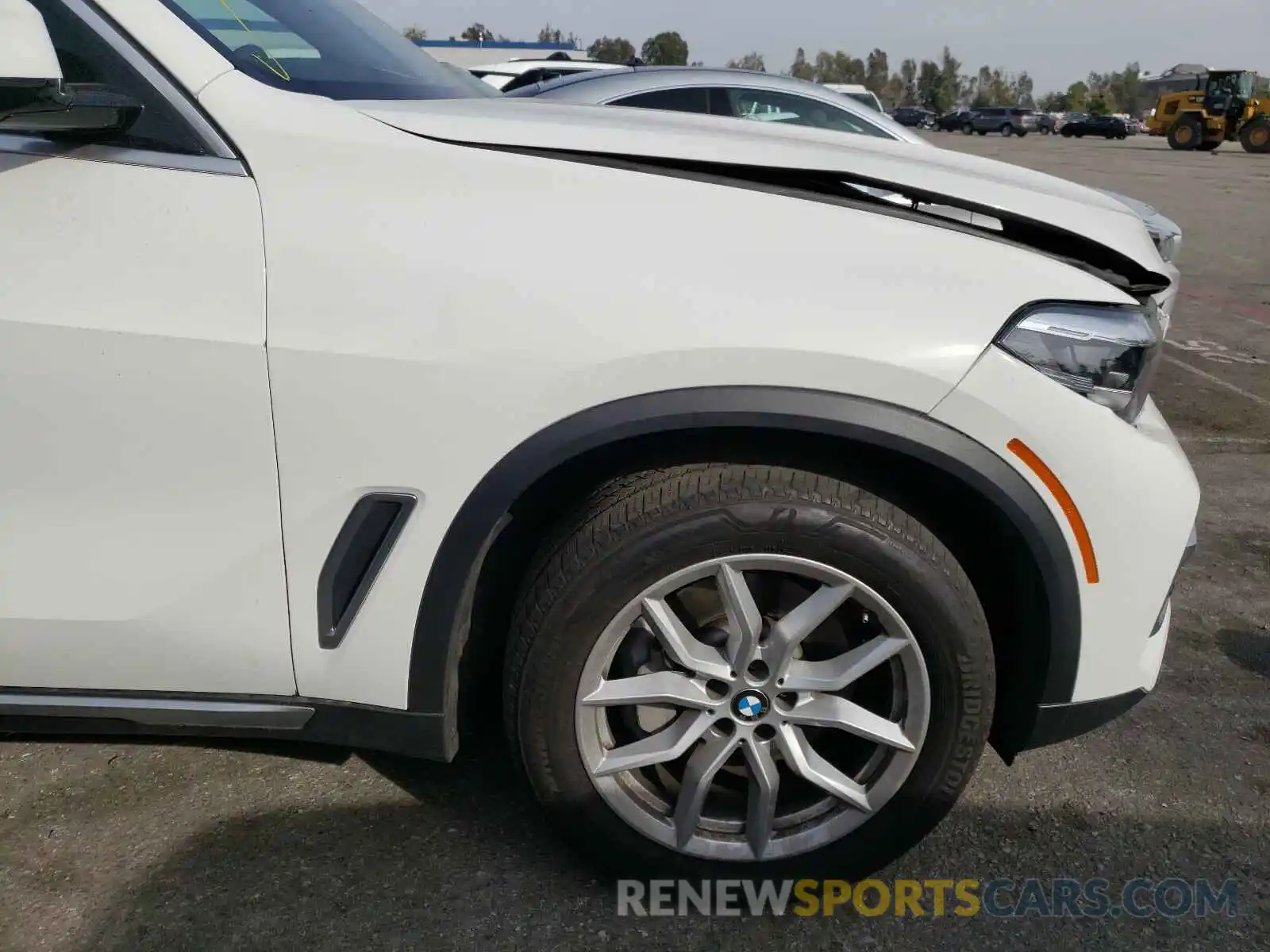 9 Photograph of a damaged car 5UXCR6C06L9B94097 BMW X5 2020